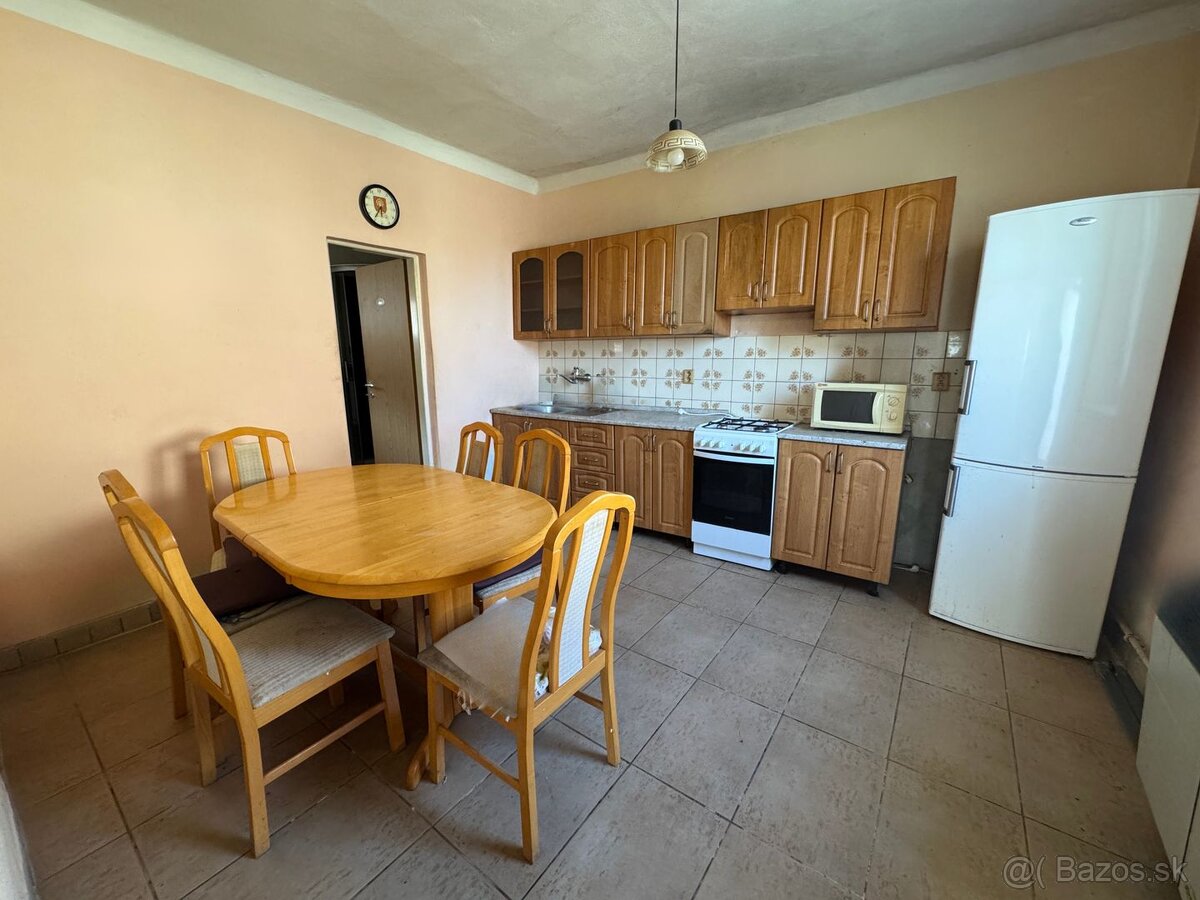 Na predaj ihneď obývateľný rodinný dom Rastislavice pri aqua - 9