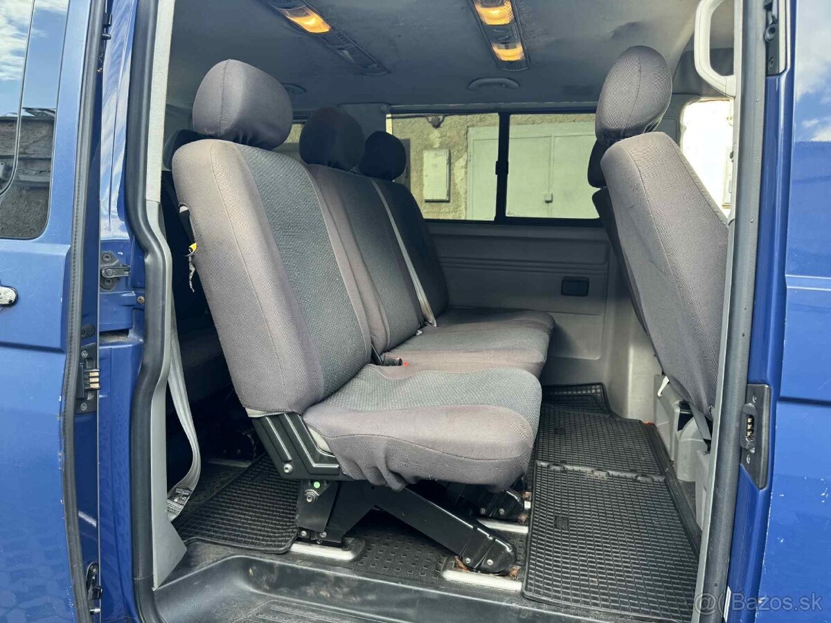 Volkswagen Caravelle T5 - 9