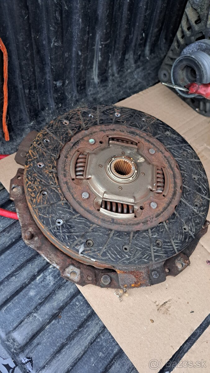 Renault Clio motor 1.5 DCi rozpredám diely - 9