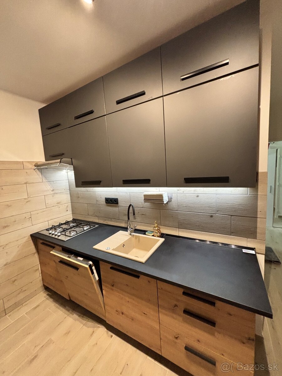 Na prenájom 3 izbový byt - 9