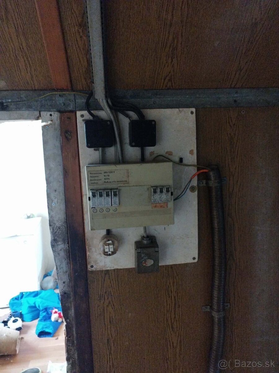 unimobunka 8x2,5 m hliniova - 9