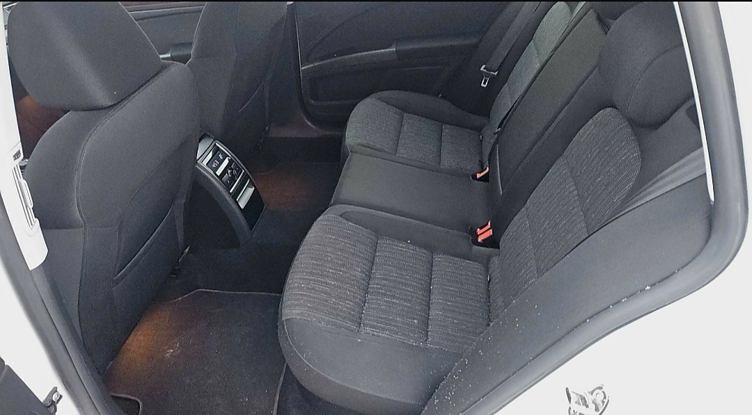 ŠKODA SUPERB COMBI - PREDAJ AJ NA SPLÁTKY - 9