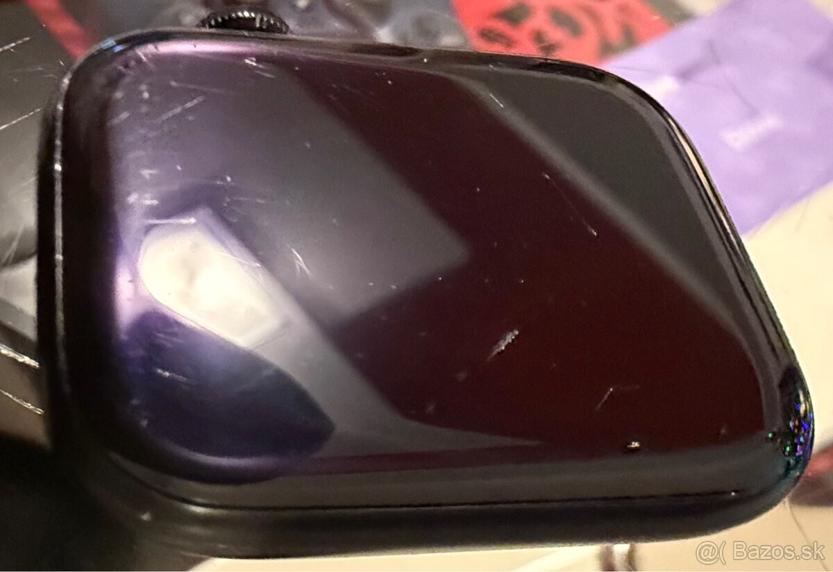 Apple Watch 8 45mm - 9