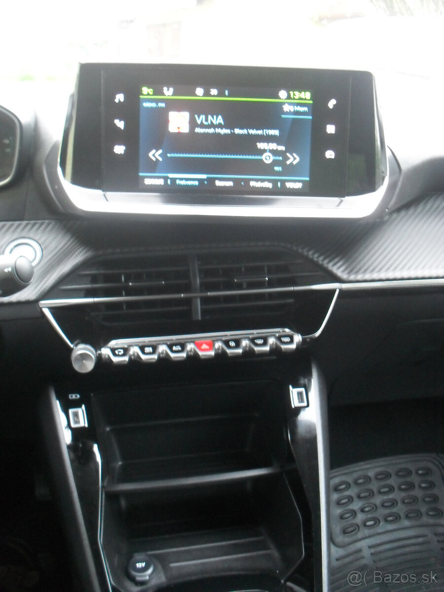 Peugeot e-208 50 kWh Style - Elektrický rv. 2023 - 9