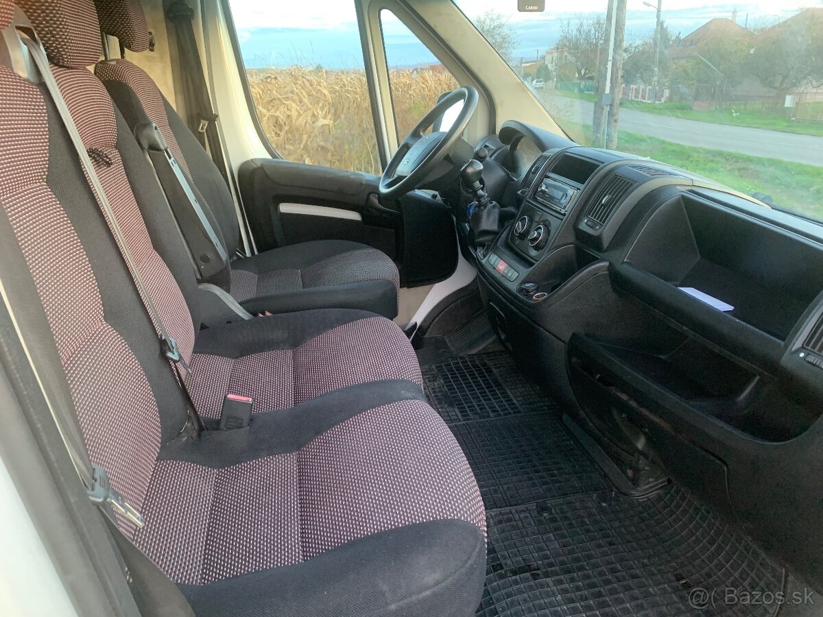 Citroen Jumper 2,2 HDi pre 3 osoby - 9