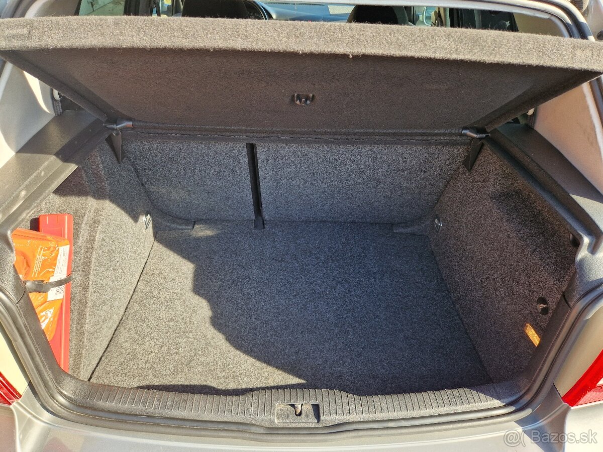 Volkswagen golf 1.6i 77kw 16V. r.v.2004 - 9