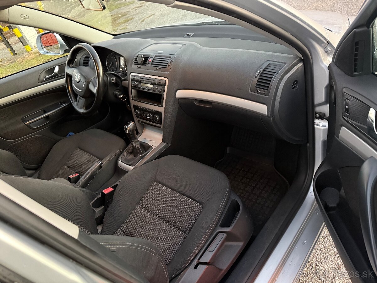Škoda Octavia 1.6 TDI - 9