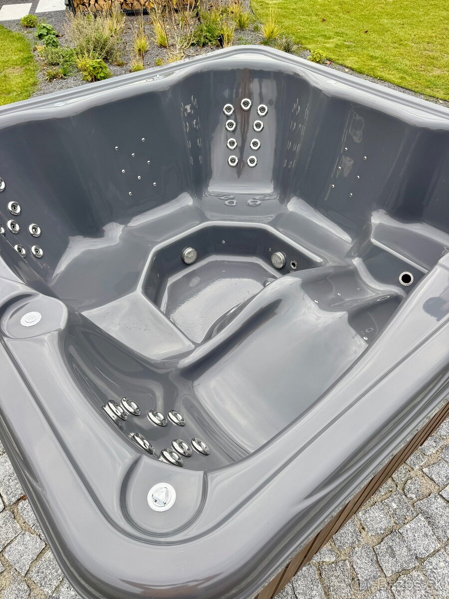 Štvorcová kúpacia kaďa, vírivka, jacuzzi - 9