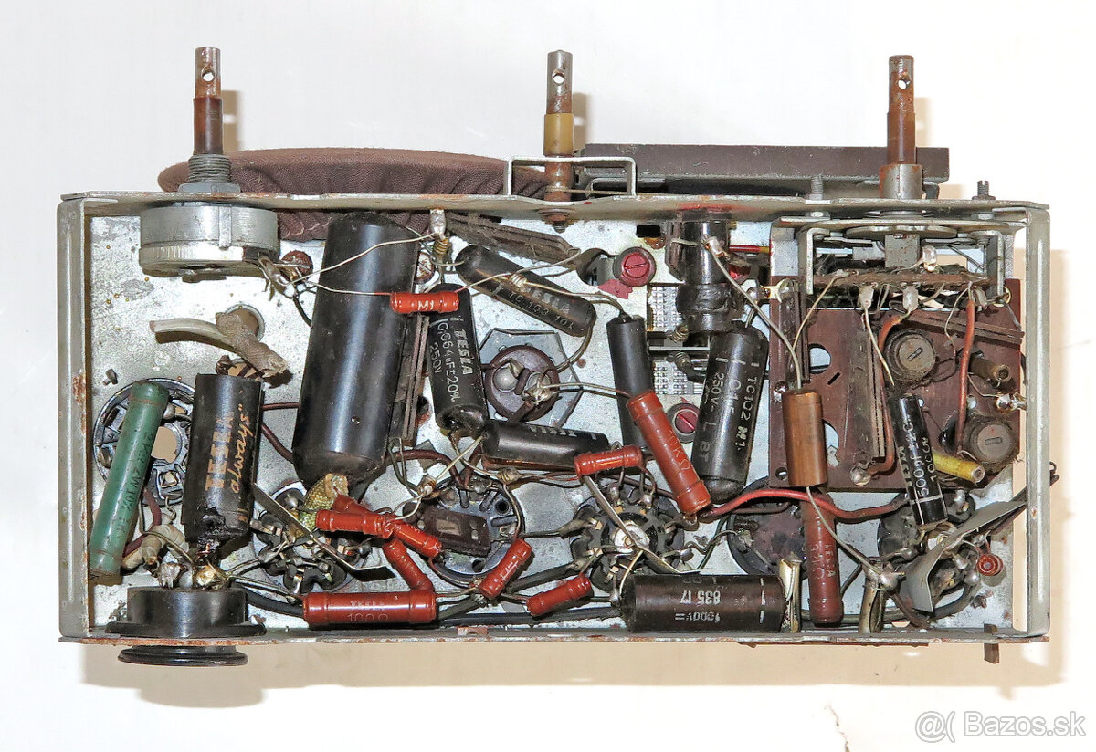 Elektrónkové bakelitové rádio Tesla Talisman 306U - 9