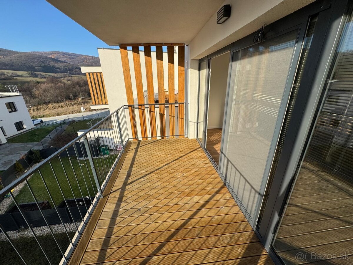 Krásny 2-izbový byt na dlhodobý prenájom - BOJNICE - 9