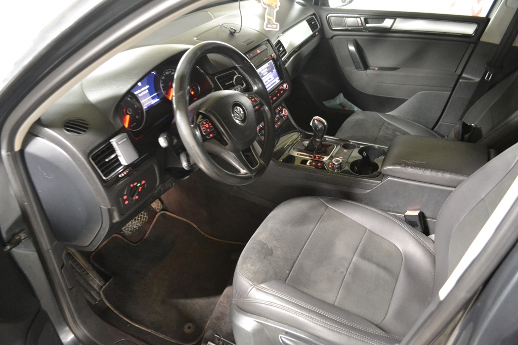 Volkswagen Touareg 7P 2012 3.0TDI - 9