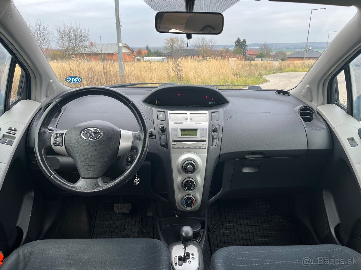 Toyota Yaris - 9