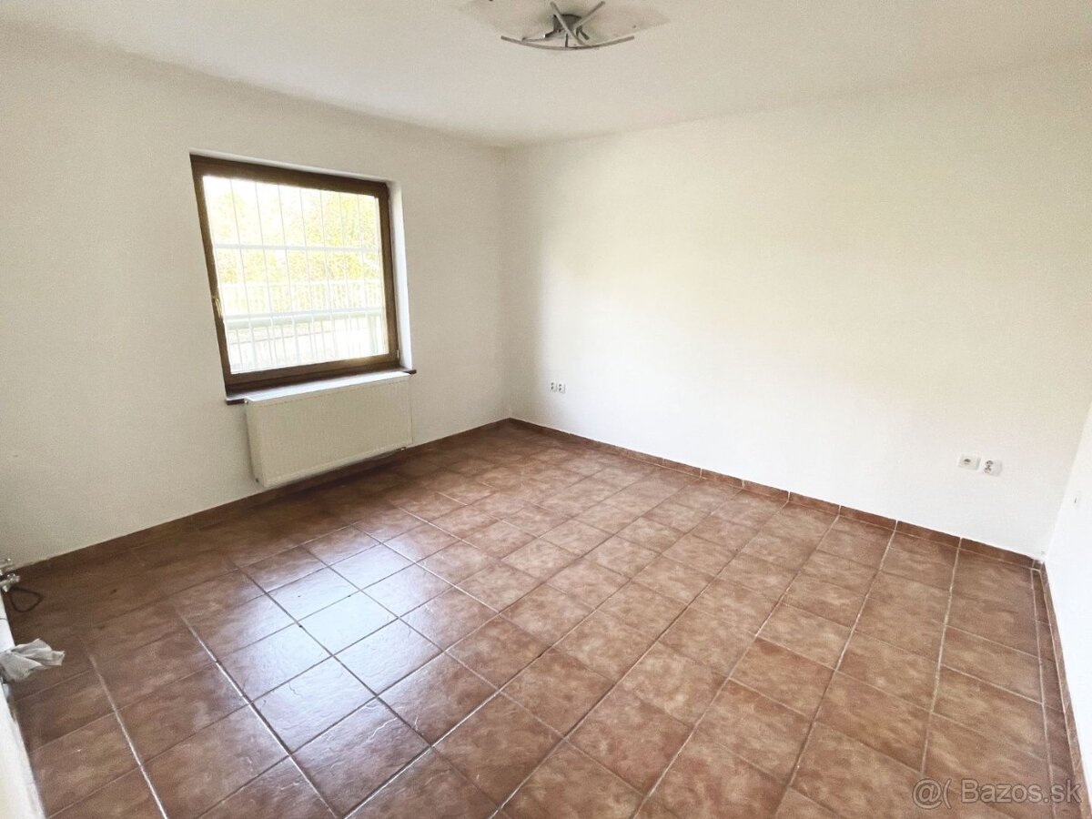 Administratívne priestory na prenájom v Novákoch - 9