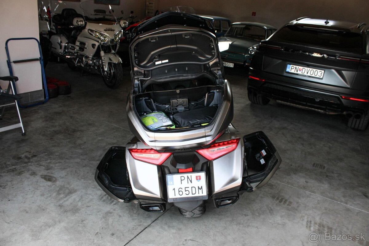 Honda GL 1800 GOLDWING - 9