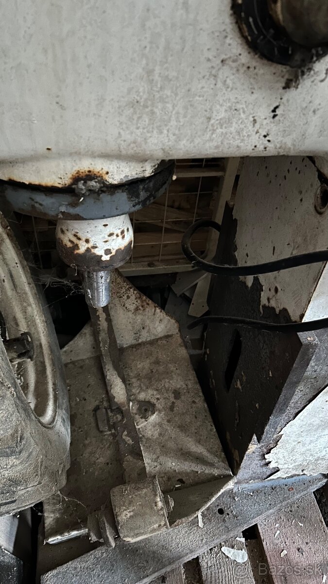 Predám kuchynský robot - 9