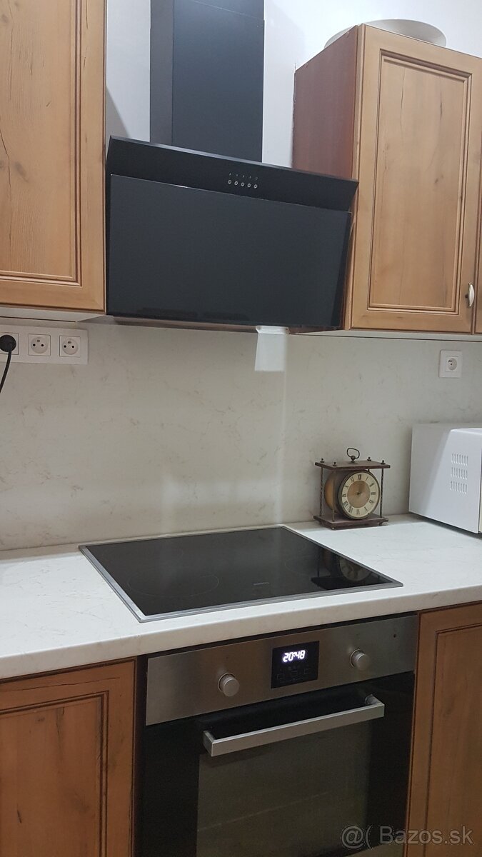 Dám do prenájmu 3i BYT 90 m² v centre TT - 9