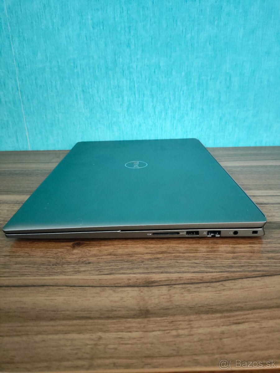 Dell Vostro 16 5625 | R5 • 16GB • 512GB SSD - 9