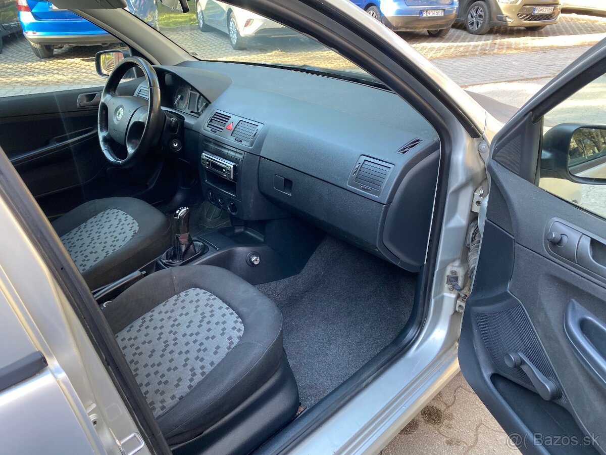 Škoda Fabia 1.2HTP Rok výroby 2006 (facelift) - 9