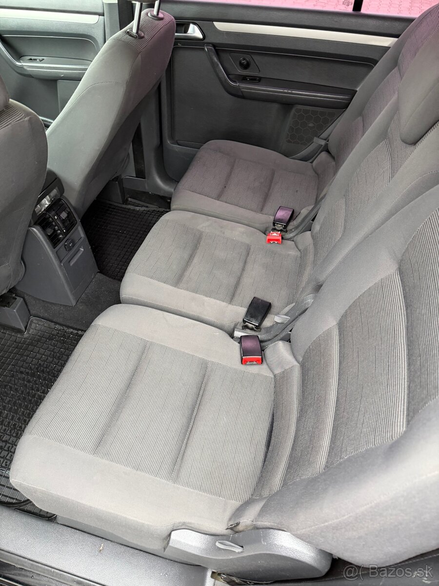 Volkswagen Touran 1.9 77kw - 9