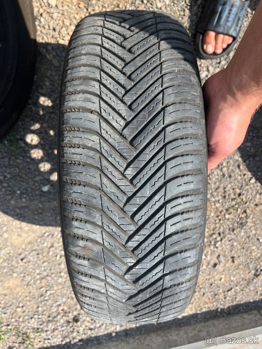 Predám plechové disky 5x112 s celoročnými pneu 195/65 R15 - 9