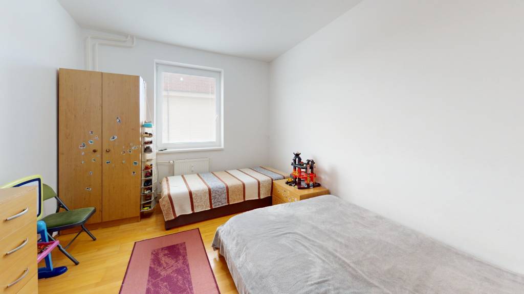 Nadštandardný veľký tehlový 4-izbový byt v Dubnici nad Váhom - 9