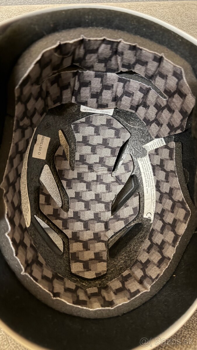 LYŽIARSKA / SNOWBOARD PRILBA - 9