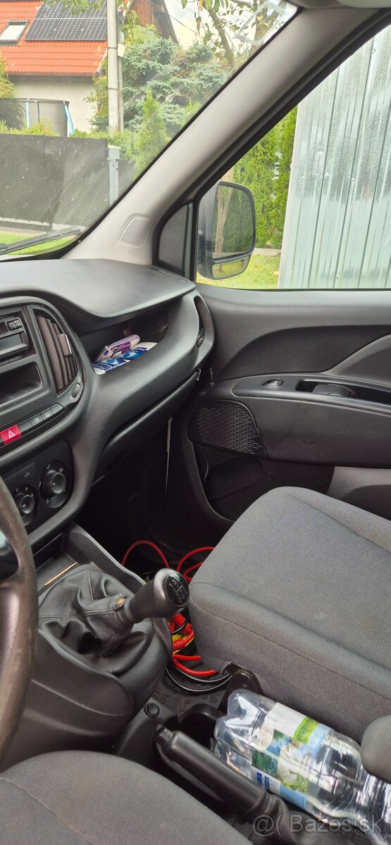 Predam Fiat Doblo 1.3JTD rok 2015. - 9