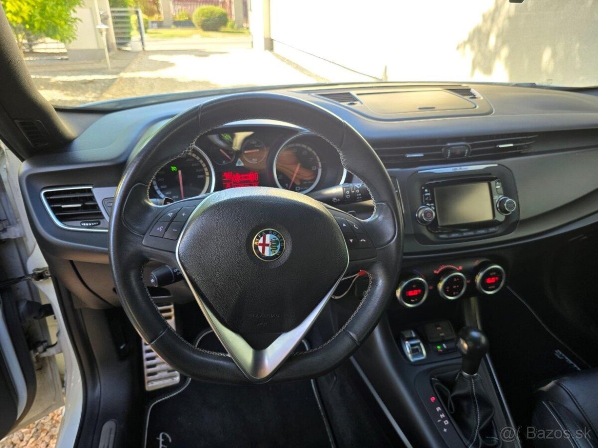 Alfa Romeo Giulietta 1.8 TBi Quadrifoglio Verde, 177kW, A6, - 9