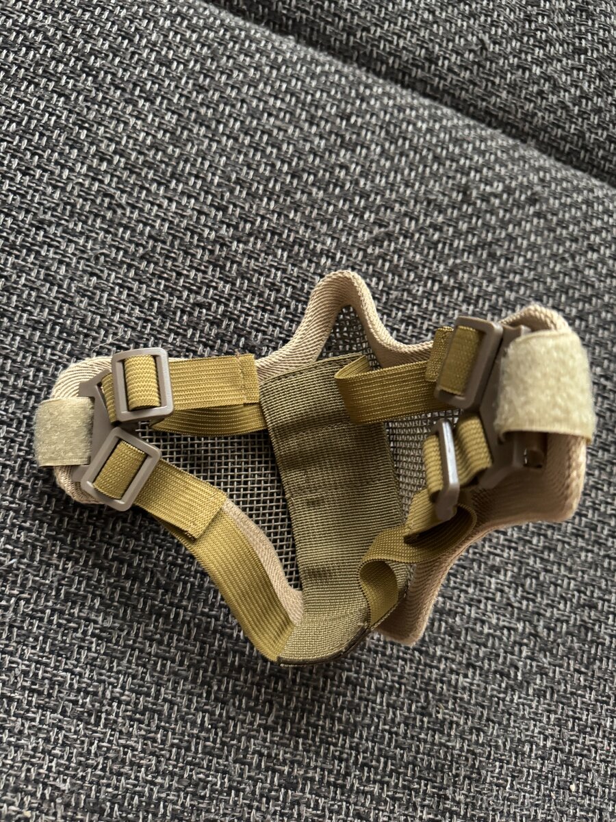 Airsoft výbava – maska, okuliare, hydrovak, odhadzovák - 9