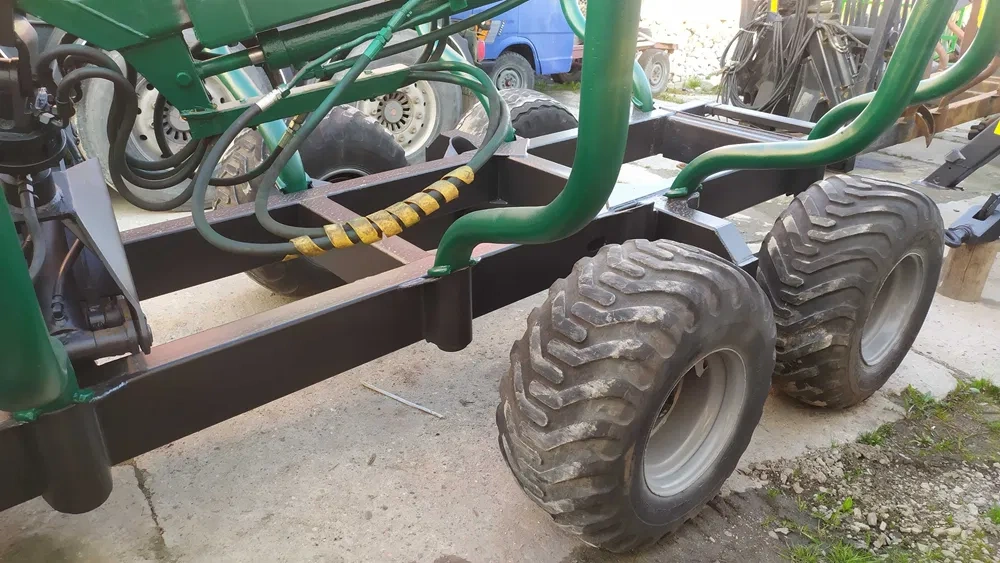 Vyvazacka lesný príves More Maskiner - 9