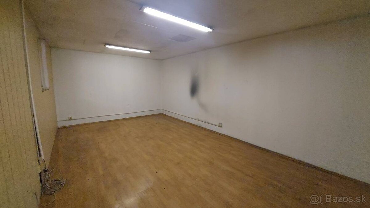 RealityKolesár prenajíma sklad 440m2 Jazero Košice IV - 9