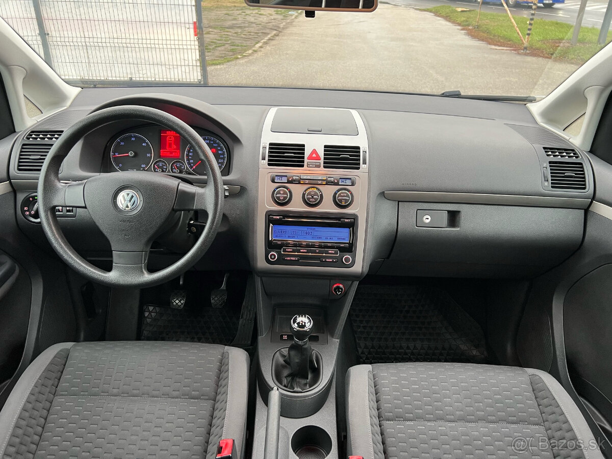 VW Touran FL 1.9 TDI diesel, 77kW, MT/6, rok:03.2010. - 9