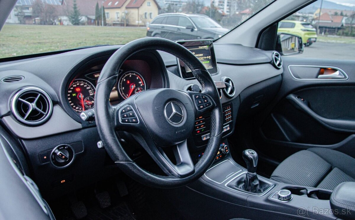 Mercedes-Benz B trieda 180 d - 9
