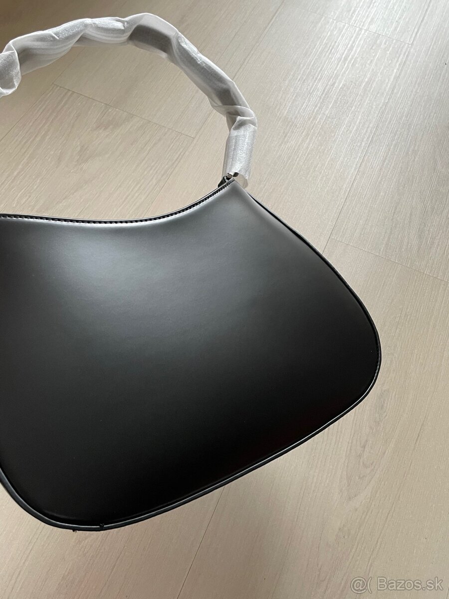Prada čierna dámska kabelka - 9