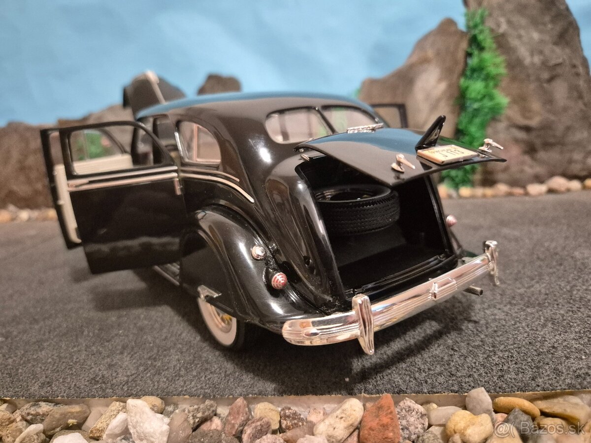Prodám model 1:18 Chrysler airflow 1936 - 9