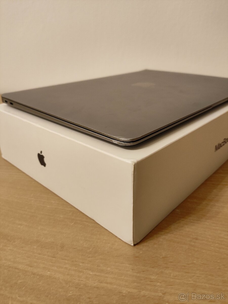 MacBook Air 2018 A1932 | i5 | 8 GB RAM | 128 GB SSD - 9