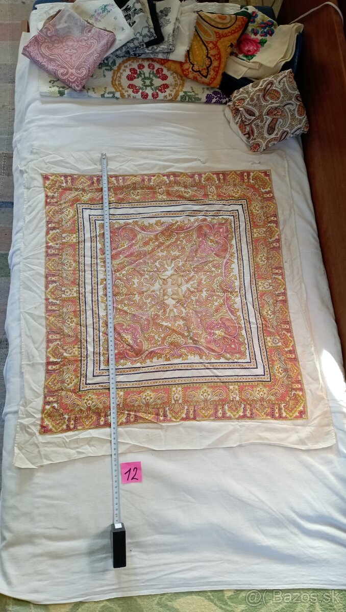 Staré šatky.. súčasť kroja.... - 9