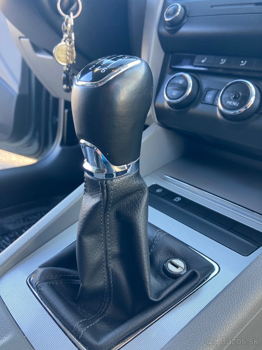 ŠKODA OCTAVIA 3 1.2 TSI, 81 kW - 9