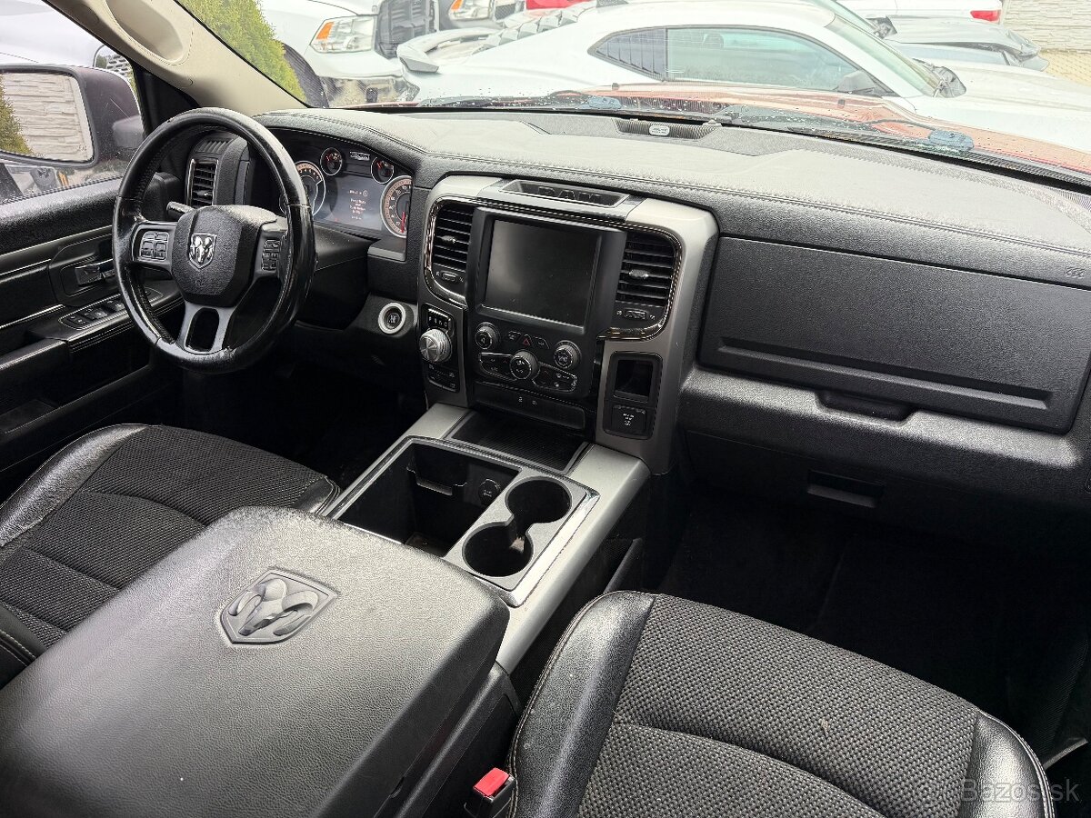 Dodge Ram 5.7 HEMI Laramie lehce bourany LIFT - 9