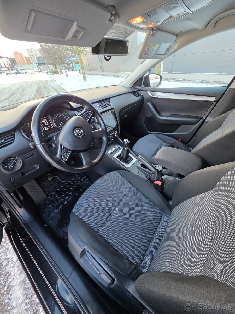 Škoda Octavia 1.6 TDI - 9