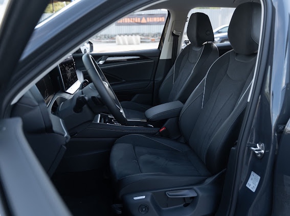 Volkswagen Tiguan 1.5 eTSI Elegance, IQ light 2024 - 9