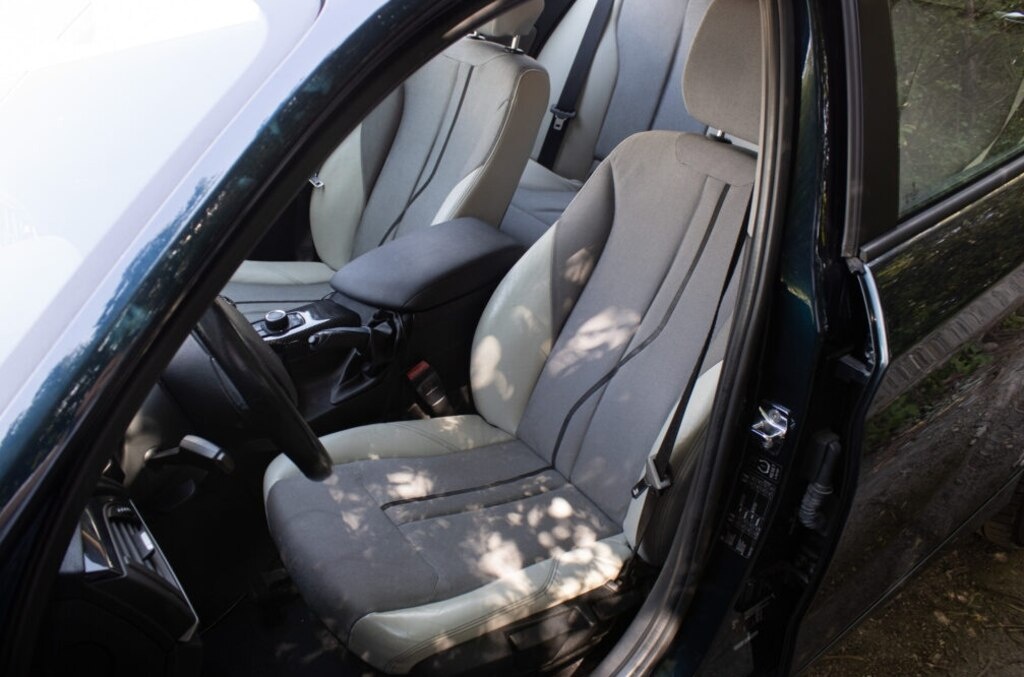 BMW 116i z roku 2011 - 9