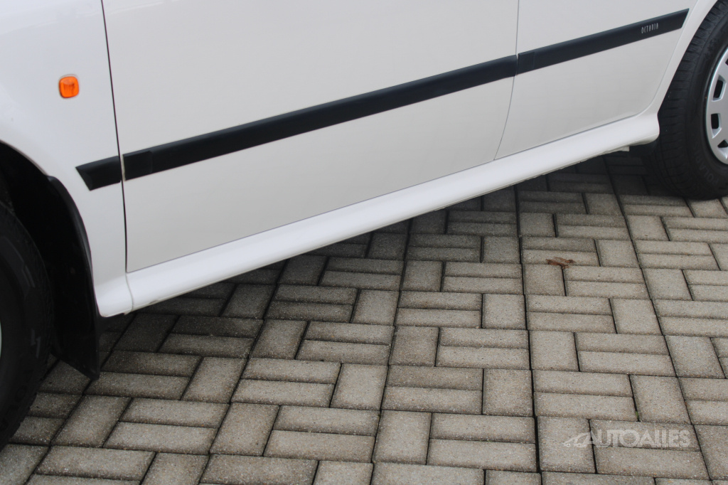 Škoda Octavia 1,4 MPi 44 kW LX - 9