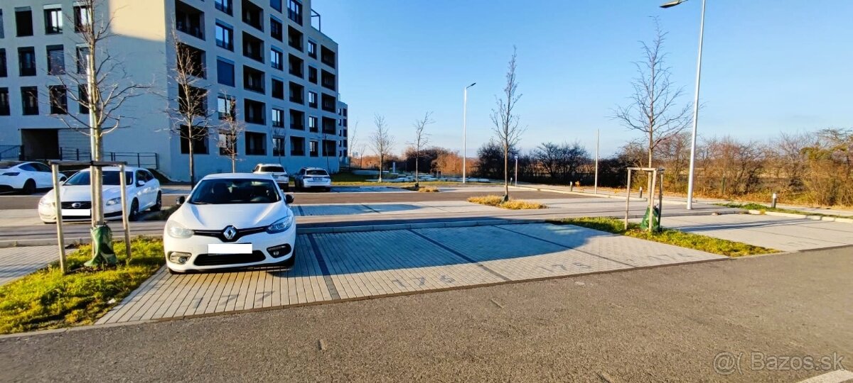 1,5 izbový byt na prenájom s loggiou a parkingom Bory - 9