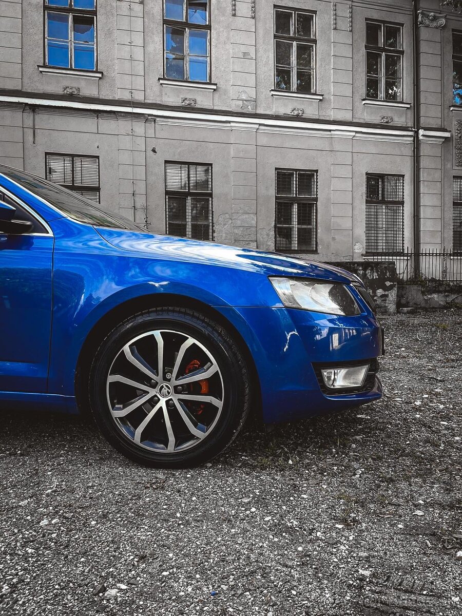 ŠKODA OCTAVIA 3 COMBI 1.6TDi - GREENLINE - 9