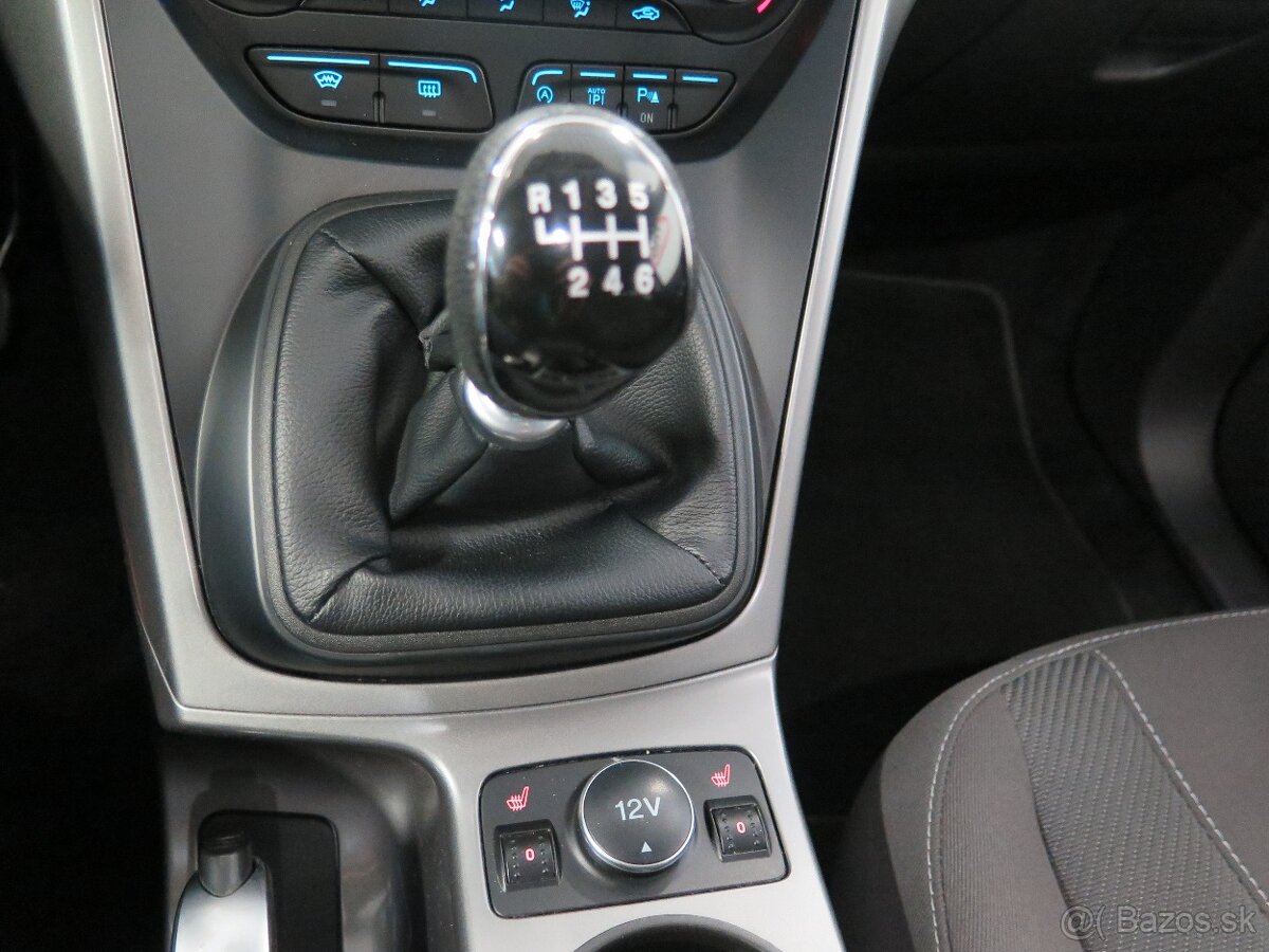 Ford Kuga 1.6 EB,klima,tažné,výhřev - 9