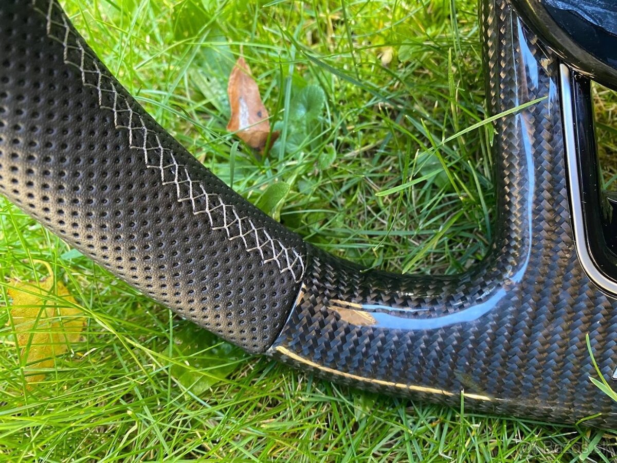 AUDI VOLANT KARBONOVY zkoseny karbonový športový - 9