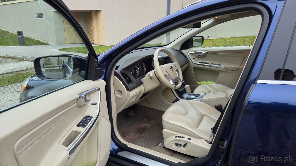 Volvo XC60 D3 - 120kW AWD Ocean Race AT - 9