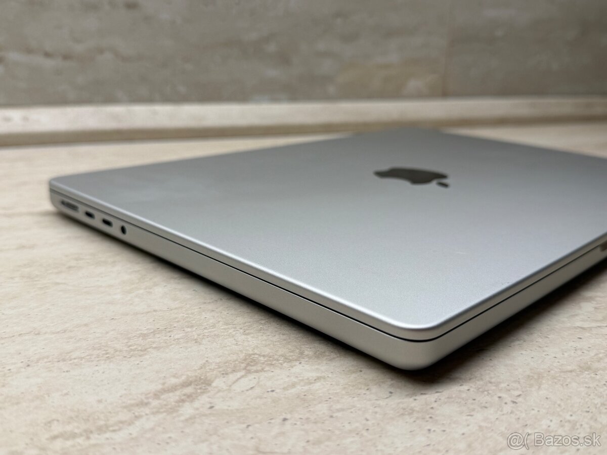 MacBook Pro 14" M3 Pro 18GB/1TB, batéria: 100%, 9 cyklov - 9