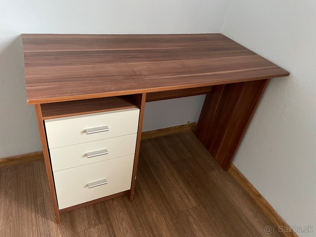 KUCHYNSKY STOL + STOLICKY - 9